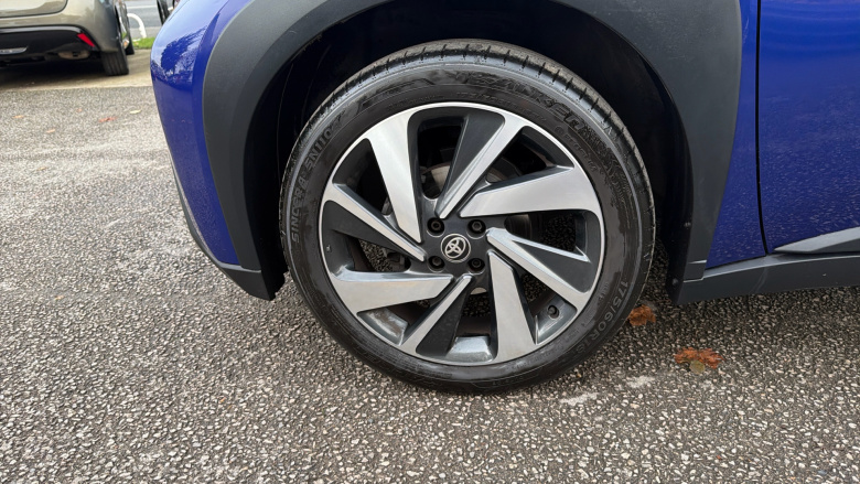 Toyota Aygo X 1.0 VVT-i Edge 5dr Petrol Hatchback